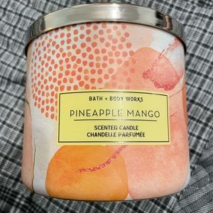 Bath and Body Works 3 wick candle